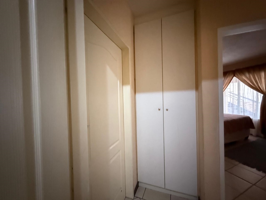 2 Bedroom Property for Sale in Rustenburg Central North West